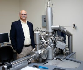 UW Bioengineering faculty David Casnter