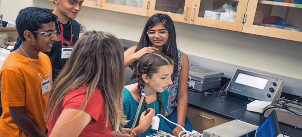 UW Bioengineering summer camp participants complete activity about disease diagnostics