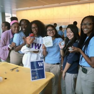 STEMM Prep students at UW Bioengineering outreach event