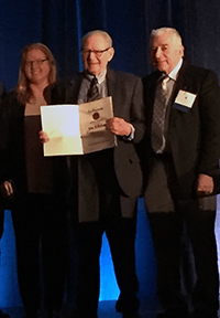Allan Hoffman accepting Acta Biomaterialia Gold Medal